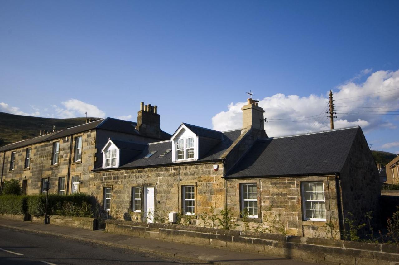 Dollar Harviestoun Houseヴィラ エクステリア 写真